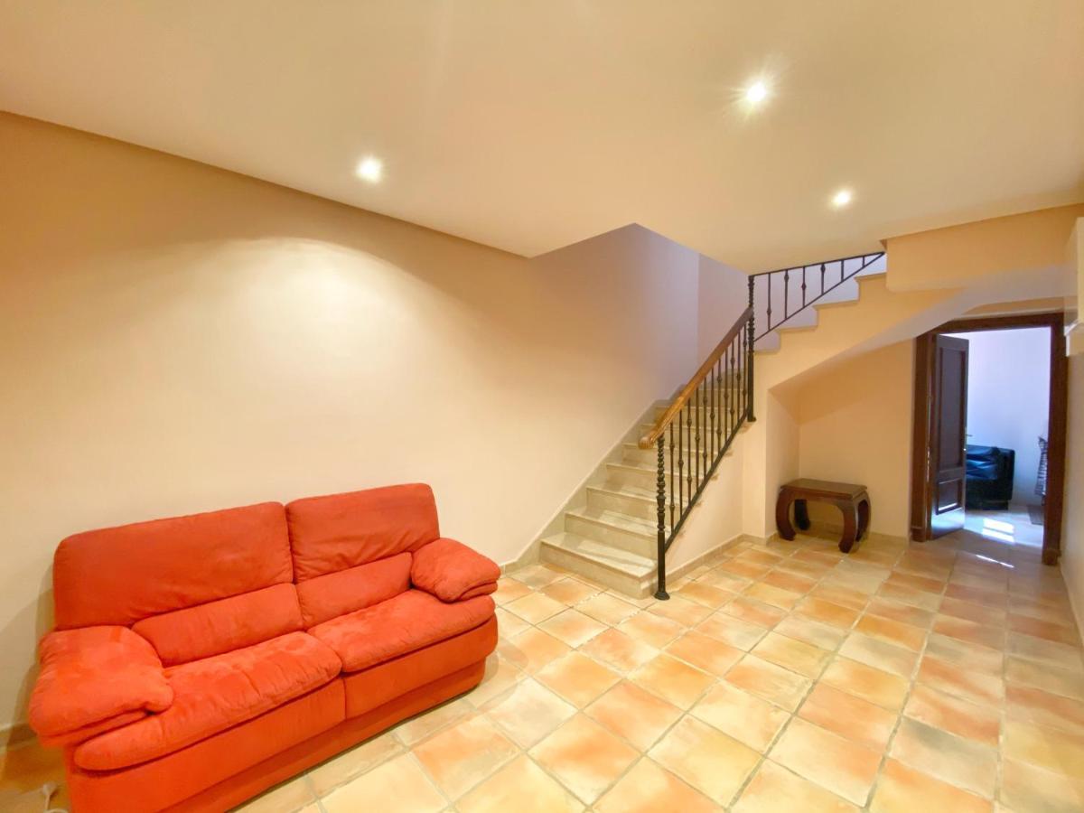 Golden Mile Villa *